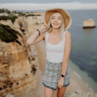 Profile picture of Zoe Dylan