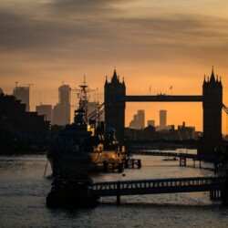 dusk-towerbridge-bridge-3997154-1024x678